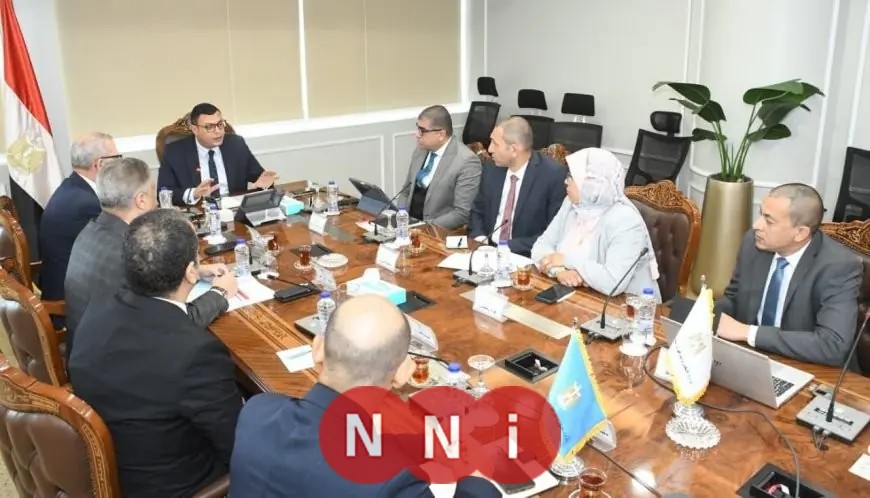 وزير الإسكان يراجع تقدم العمل في قطاع العقارات والتجارة بهيئة المجتمعات العمرانية الجديدة