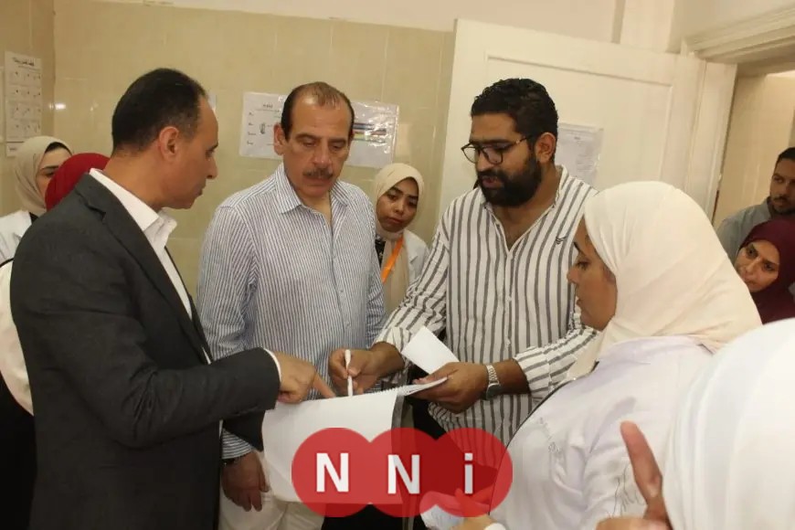 عمرو قنديل في جولة مفاجئة: خصم وإنذار لتحسين الأوضاع في منشآت بني سويف الصحية