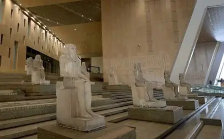 مصر تشيد هرمًا رابعًا يبرز عبقرية أحفاد الفراعنة المعاصرين بإشراف خبراء المتحف الكبير