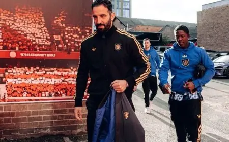 أموريم يحتفظ بتشكيلة مانشستر يونايتد الأساسية لأول مرة