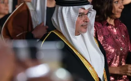 نيابة عن العاهل البحريني ولي العهد يشارك في افتتاح المتحف المصري الكبير