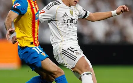 ريال مدريد يسحق فالنسيا برباعية ويعزز موقعه في قمة الدوري الإسباني