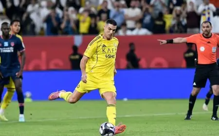 إنفانتينو يفشل في إقناع مسؤول الفيحاء بقرار ركلة الجزاء لصالح النصر