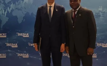 مصر تركز بشكل كبير على تعزيز التجارة البينية بين دول المجموعة تصريحات وزير الاستثمار