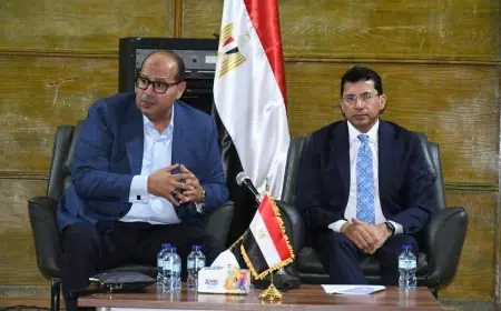 مناقشات وزارة الرياضة والأوليمبية حول خطط مستقبلية لدعم وتطوير رياضة المصارعة