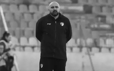 مدرب نادي رادنيكي يلقى حتفه أثناء مباراة مثيرة في الدوري الصربي