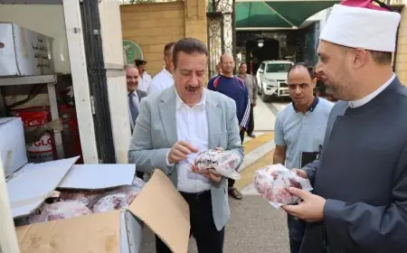 محافظ المنوفية يشهد توزيع دفعة جديدة من صكوك الإطعام لدعم الأسر المحتاجة