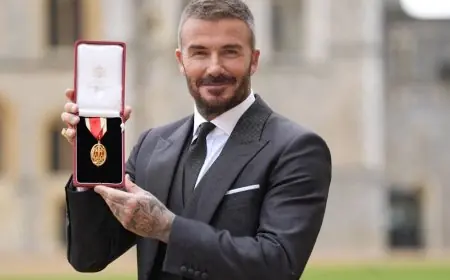 ديفيد بيكهام يحصل على وسام الفارس من الملك البريطاني السير ديفيد