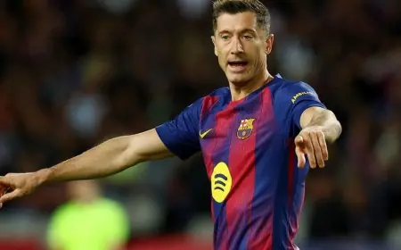 ليفاندوفسكي يكشف عن رأيه في راشفورد ويامال ويحذر من تحديات مواجهة كلوب بروج