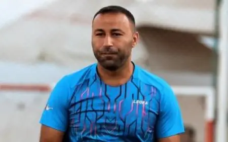 أحمد عبد الرؤوف يقدم محاضرة فنية ملهمة للاعبي الزمالك قبل التحدي الكبير أمام بيراميدز