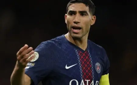 أشرف حكيمي يطمئن جماهيره برسالة خاصة بعد تأكيد إصابته