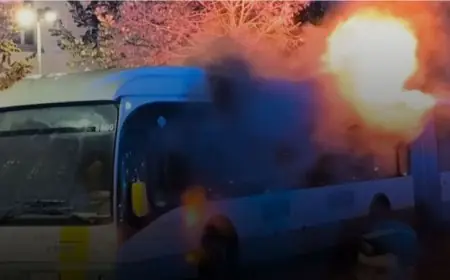 حادث مرعب في دوري الأبطال اشتعال حافلة جماهير برشلونة قبل مواجهة كلوب بروج