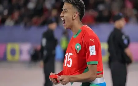 شوبير يكشف تفاصيل مفاوضات الأهلي مع النجم المغربي فؤاد الزهواني