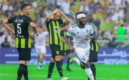 تذاكر قمة جدة بين الأهلي والاتحاد تنفد بالكامل قبل أيام من المباراة المرتقبة