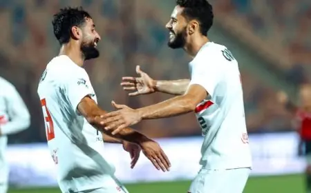 احتفالات لاعبي الزمالك مع الجماهير عقب الانتصار على بيراميدز