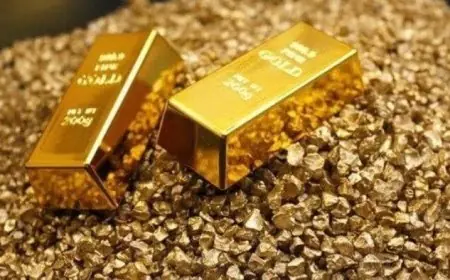 ارتفاع سعر الذهب عالميًا بعد انخفاضه بأكثر من 400 دولار