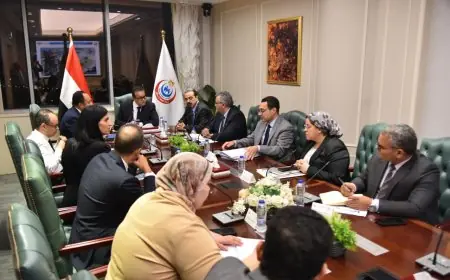 وزير الصحة يتابع تقدم مشروع مستشفى النيل للأطفال