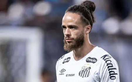 اللاعب الجزائري زميل نيمار يصنع أزمة في سانتوس في ظل أداء كارثي