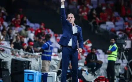 توروب يقدم توجيهات حاسمة للاعبين قبل مواجهة الزمالك في نهائي السوبر