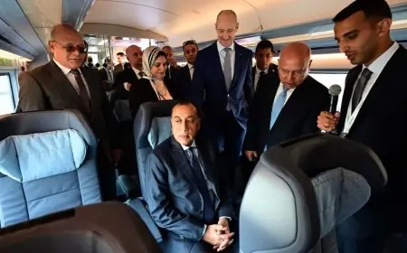 مدبولي يشهد انطلاقة الأتوبيس البرمائي المحلي الأول في مصر