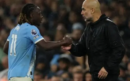 غوارديولا يدعو لعدم المبالغة في مدحه ويطالب بتقدير لاعبي مانشستر سيتي