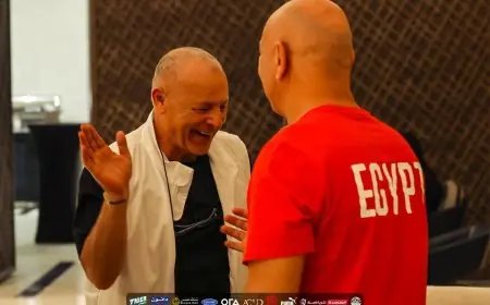 وزير الرياضة وهاني أبو ريدة يلتقيان منتخب مصر خلال معسكر الإمارات