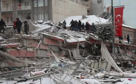 3 هزات أرضية متتابعة تهز غرب تركيا في غضون 5 دقائق