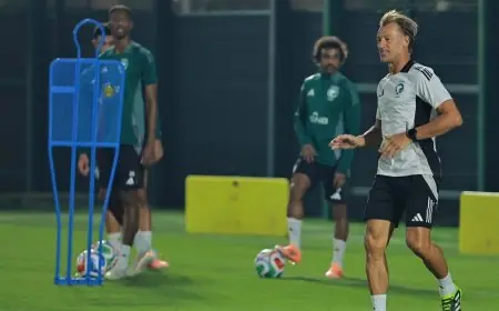 هيرفي رينارد يشدد على لاعبي منتخب السعودية: “الابتعاد عن المخاطرة هو الأفضل”