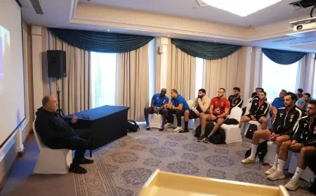 الغزاوي يلتقي برجال يد الأهلي استعدادًا لنهائي السوبر المرتقب