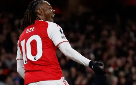 أرسنال يهزم دفاعات توتنهام بهدفين مثيرين قبل اختتام الشوط الأول