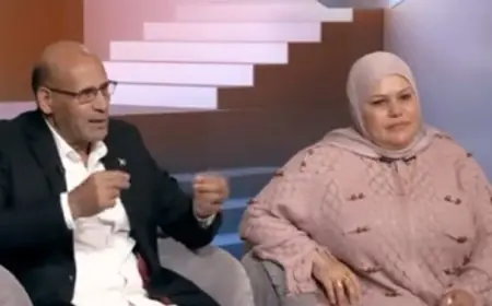 حكاية حب مذهلة: زوج يخلد ذكرى زوجته بتمثال تشرق عليه الشمس في عيد ميلادها