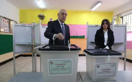 رئيس حزب الجبهة الوطنية يُشارك في التصويت بانتخابات مجلس النواب في القاهرة الجديدة