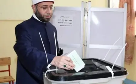 وزير الأوقاف يُشارك في العملية الانتخابية لمجلس النواب