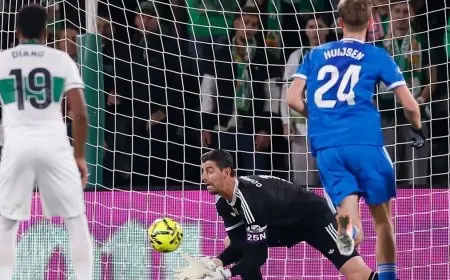 ضربة قوية لريال مدريد: غياب كورتوا “المريض” عن رحلته إلى أثينا