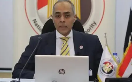 نجل مرشح يحطم صندوق التصويت ويبعثر الأوراق خلال الانتخابات الوطنية