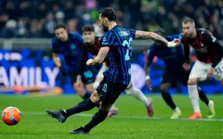 تشالهان أوغلو يواجه تحديًا غريبًا خلال تنفيذ ركلات الجزاء مع إنتر