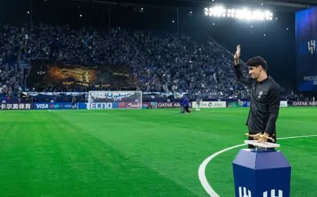 جمهور الهلال يشعل الأجواء احتفالًا بالحارس ياسين بونو في الدقيقة 37