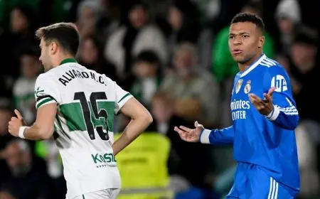 كيليان مبابي يواجه احتمالية الإيقاف بعد توجيه سباب لحكم مباراة إلتشي