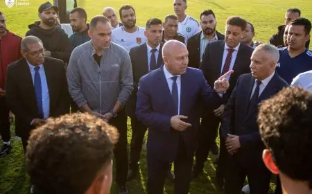 كامل الوزير يراقب تدريب فريق السكة الحديد بنشاط وحماس