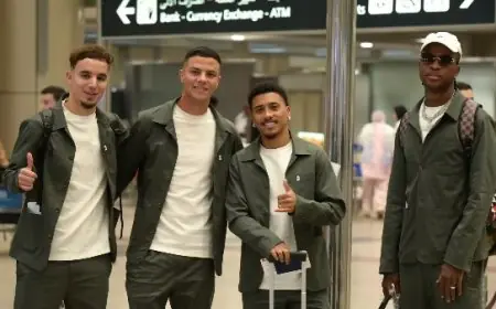 بعثة الزمالك تنطلق إلى جنوب أفريقيا استعداداً لمواجهة كايزر تشيفز في مباراة حاسمة