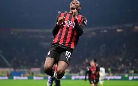 ميلان ينتزع فوزاً مثيراً على لاتسيو وأليغري يخرج عن السيطرة ويتعرض للطرد