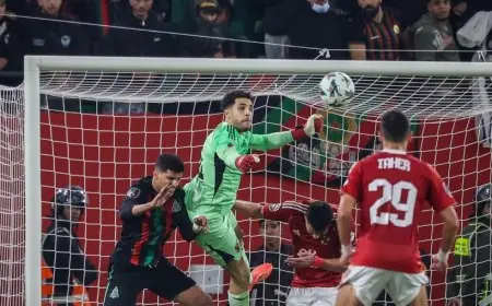 الأهلي يوجه 4 طلبات لـ كاف بعد أحداث مواجهة الجيش الملكي