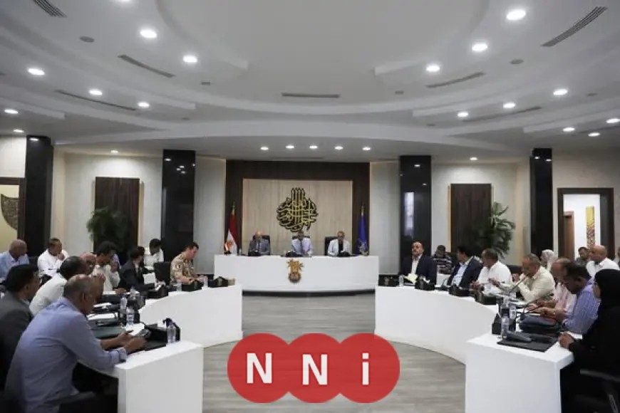 محافظ أسوان يطلق توجيهات هامة للاستعداد المبكر لموسم الأمطار القادم