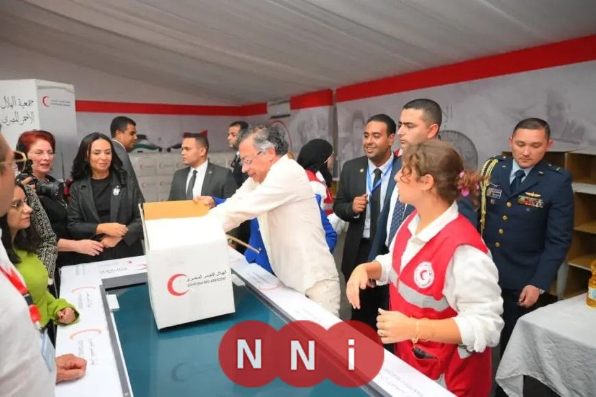 رئيس كولومبيا يزور الهلال الأحمر ويشيد بجهود تقديم المساعدات الإنسانية للفلسطينيين