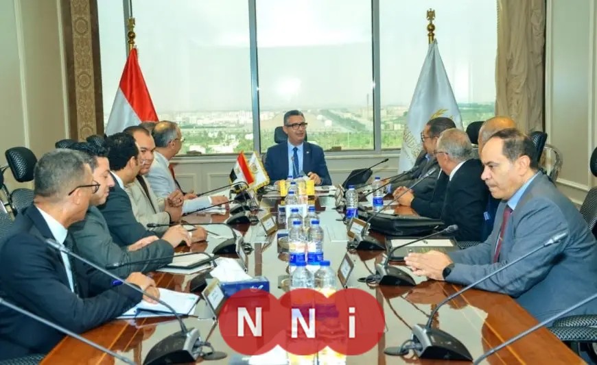 وزير التموين يناقش مقترحات تسويق المواد البترولية مع الغرف التجارية