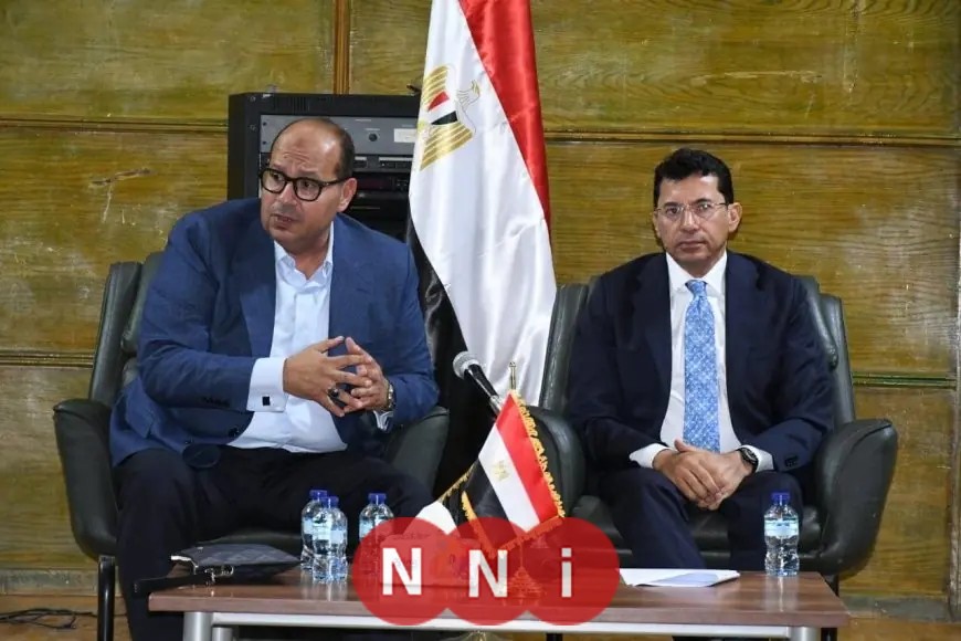 مناقشات وزارة الرياضة والأوليمبية حول خطط مستقبلية لدعم وتطوير رياضة المصارعة