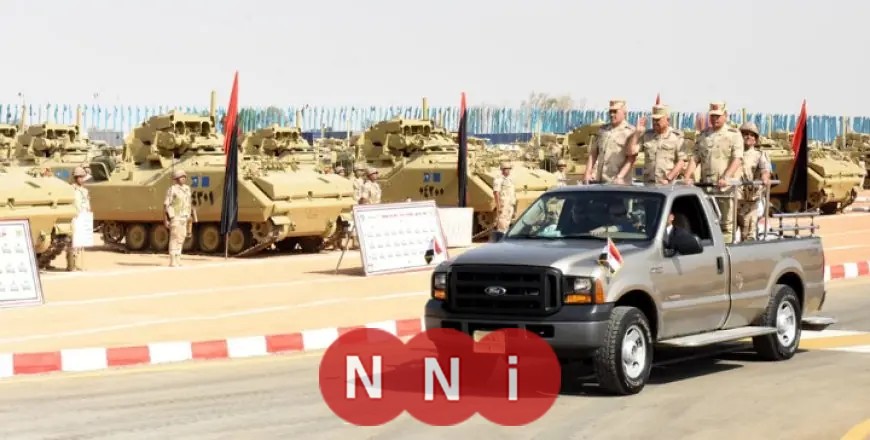 وزير الدفاع يعاين تفتيش الحرب لتشكيلات المنطقة المركزية العسكرية