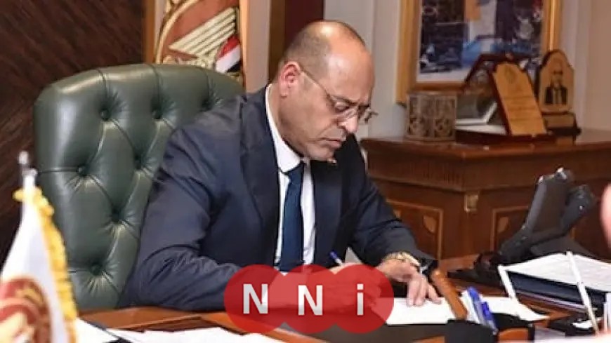 وزير العمل يعلق نشاط 10 شركات مصرية لتوظيف العمالة بالخارج بسبب انتهاكها للقانون