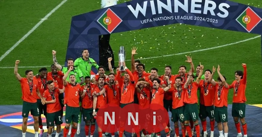 كريستيانو رونالدو يتوقع مفاجأة عالمية بفوز البرتغال بكأس العالم