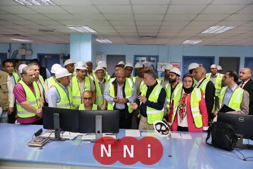 اجتماع وزير الكهرباء مع رؤساء شركات النقل والتوزيع لمتابعة تطورات نظام الطاقة في الدلتا